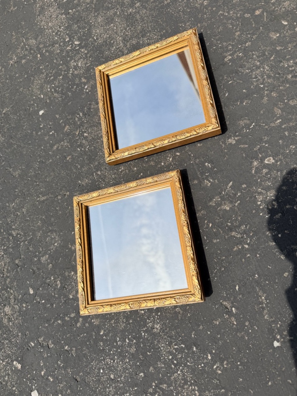 Antique-Style Gold Square Wall Mirror (Set of 2)